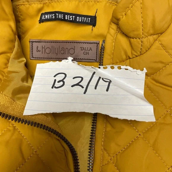 NWOT Hollyland Puffer Vest | Size Small - Picture 4 of 5